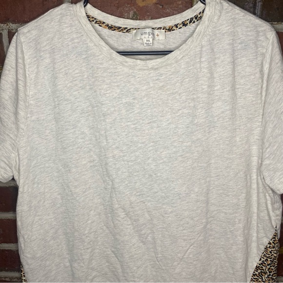 Umgee Plus Oatmeal Shirt With Animal Print Trim Size 1XL - Picture 2 of 8